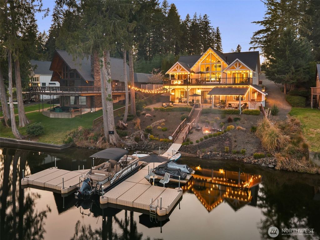 1870 E Mason Lake Drive W, Grapeview, WA 98546