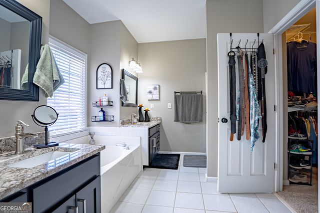 553 Savannah Rose Way, Lawrenceville, GA 30045