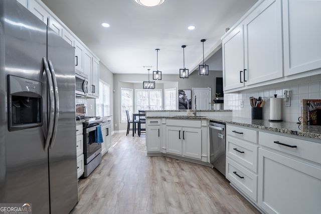 553 Savannah Rose Way, Lawrenceville, GA 30045