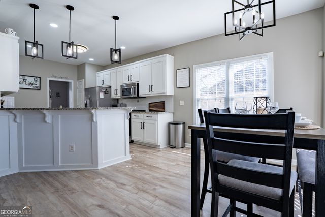 553 Savannah Rose Way, Lawrenceville, GA 30045