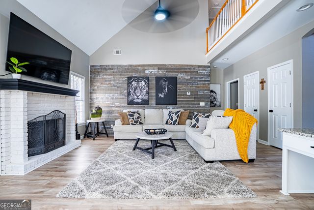 553 Savannah Rose Way, Lawrenceville, GA 30045