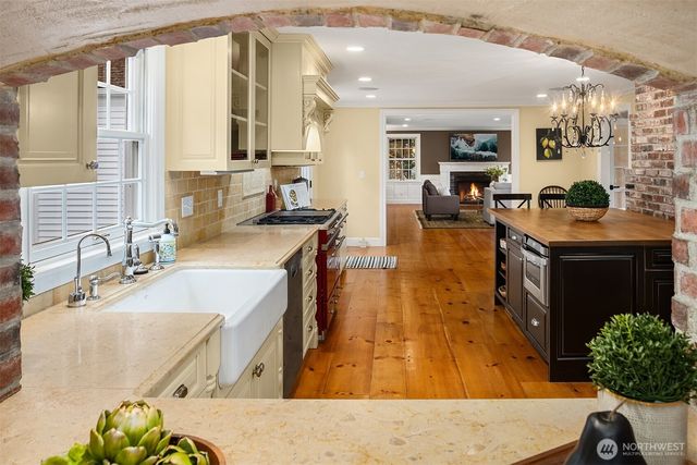 13432 NE 25th Street, Bellevue, WA 98005
