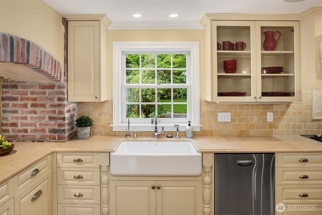 13432 NE 25th Street, Bellevue, WA 98005
