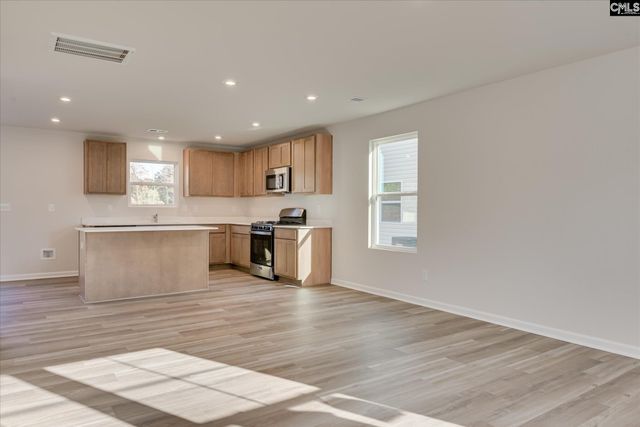 227 Kingfield Drive, Hopkins, SC 29061
