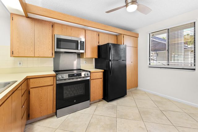 2561 Village Boulevard 103, West Palm Beach, FL 33409