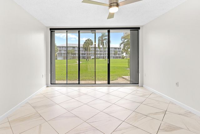 2561 Village Boulevard 103, West Palm Beach, FL 33409