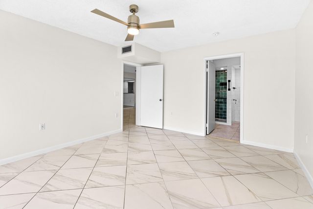 2561 Village Boulevard 103, West Palm Beach, FL 33409