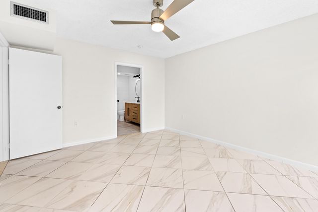 2561 Village Boulevard 103, West Palm Beach, FL 33409