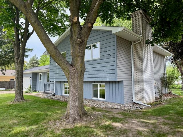 605 E Liberty Street, Chesaning, MI 48616