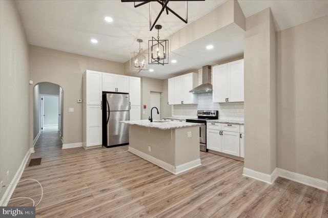 2021 N 33RD ST, Philadelphia, PA 19121