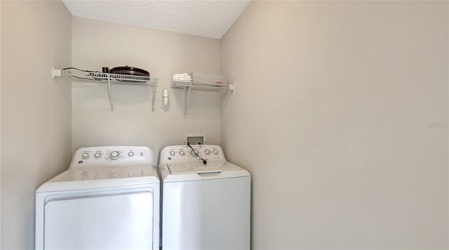 5551 BENTGRASS DRIVE 11-117, Sarasota, FL 34235
