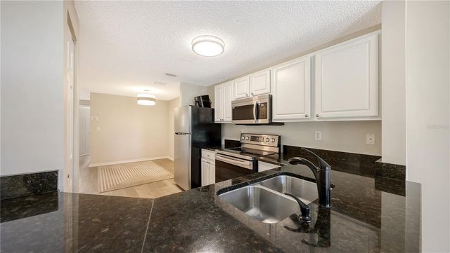 5551 BENTGRASS DRIVE 11-117, Sarasota, FL 34235