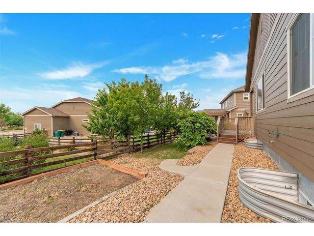 21259 E Layton Ln, Aurora, CO 80015