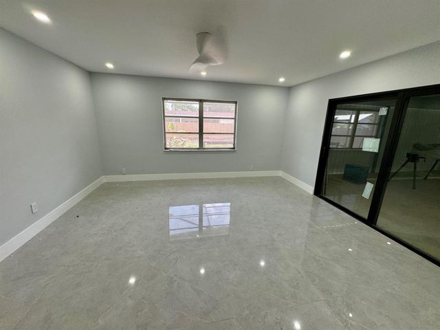 7441 SW 19TH Street, Plantation, FL 33317