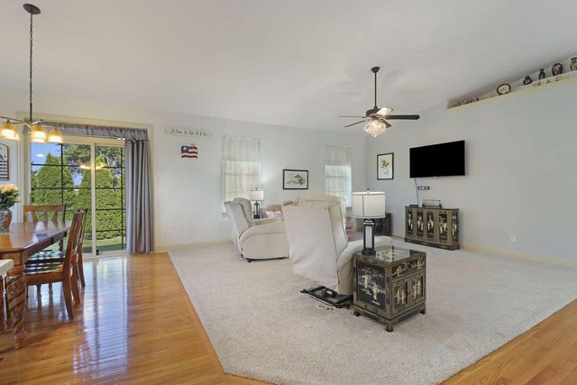 3107 King CIRCLE, Twin Lakes, WI 53181