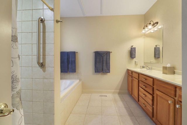 3107 King CIRCLE, Twin Lakes, WI 53181