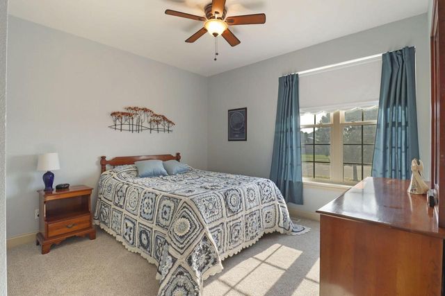 3107 King CIRCLE, Twin Lakes, WI 53181