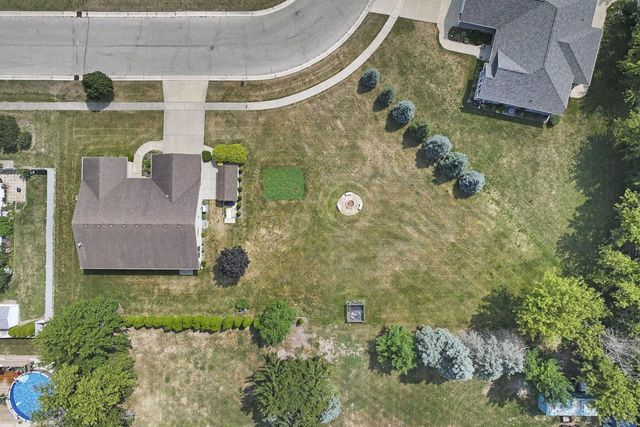 3107 King CIRCLE, Twin Lakes, WI 53181