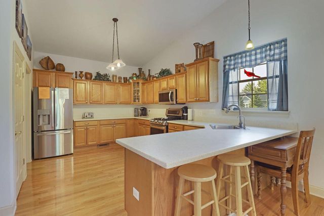 3107 King CIRCLE, Twin Lakes, WI 53181
