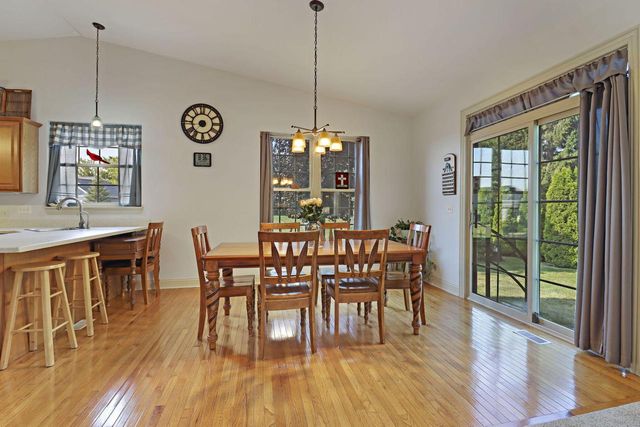 3107 King CIRCLE, Twin Lakes, WI 53181