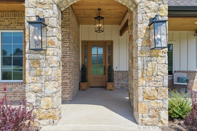 18679 E Limestone Lane, Owasso, OK 74055