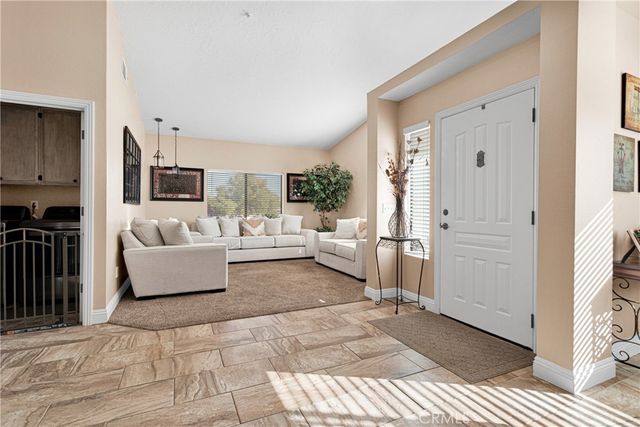 17960 Sage Hen, Victorville, CA 92395