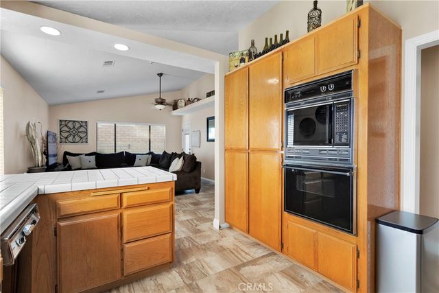 17960 Sage Hen, Victorville, CA 92395