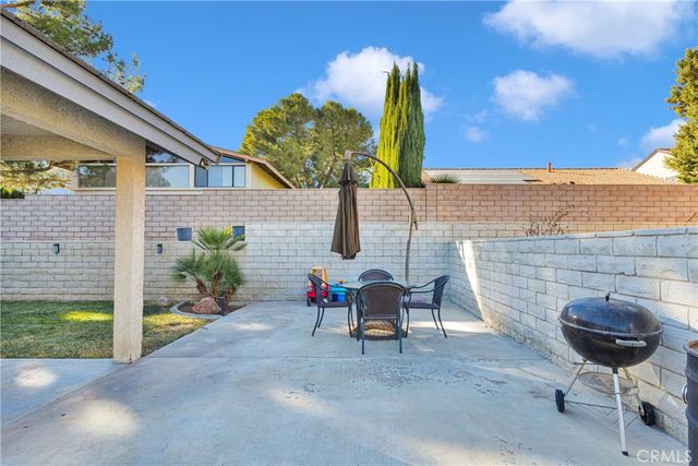 17960 Sage Hen, Victorville, CA 92395