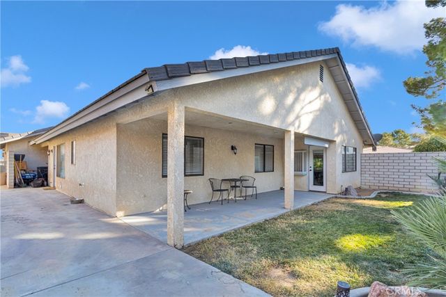 17960 Sage Hen, Victorville, CA 92395
