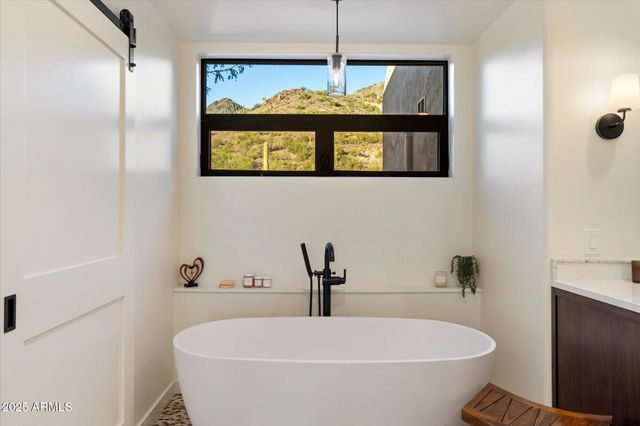 35017 N SUNSET Trail, Carefree, AZ 85377