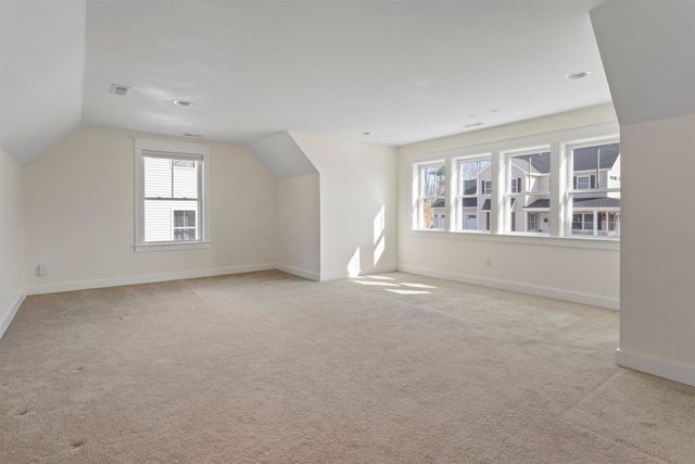 36 Eisenhower Drive, Rochester, NH 03867