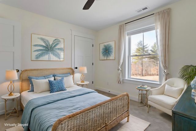 36 Eisenhower Drive, Rochester, NH 03867