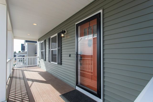 36 Eisenhower Drive, Rochester, NH 03867