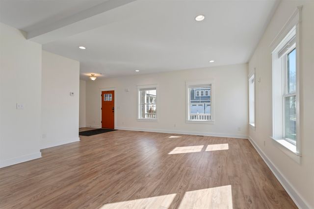 36 Eisenhower Drive, Rochester, NH 03867