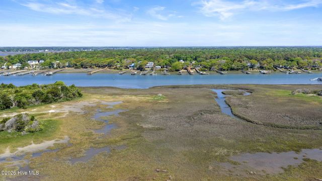 108 Sunshine Lane, Supply, NC 28462