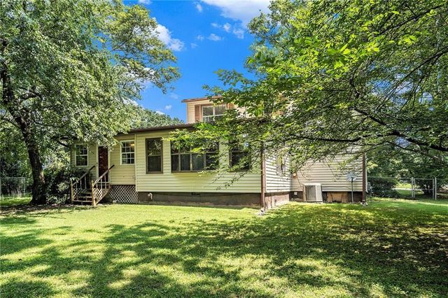 2627 Beaver Creek Xing, Powder Springs, GA 30127