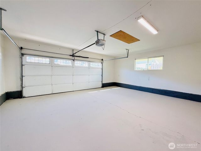 6528 23rd Avenue SW, Seattle, WA 98106