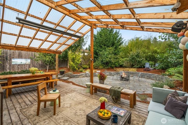 6528 23rd Avenue SW, Seattle, WA 98106