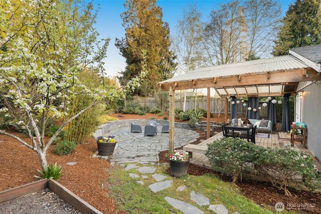 6528 23rd Avenue SW, Seattle, WA 98106