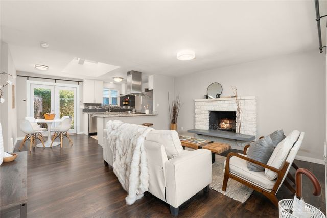 6528 23rd Avenue SW, Seattle, WA 98106