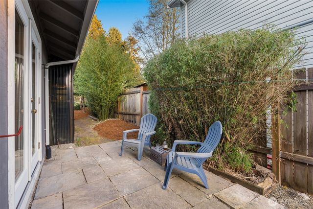 6528 23rd Avenue SW, Seattle, WA 98106