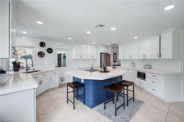 3480 19th AVE SW, Naples, FL 34117