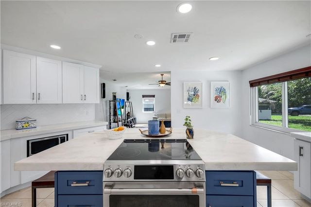 3480 19th AVE SW, Naples, FL 34117