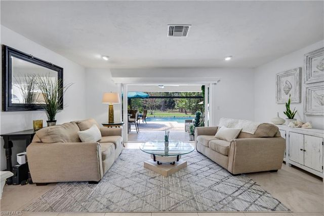 3480 19th AVE SW, Naples, FL 34117