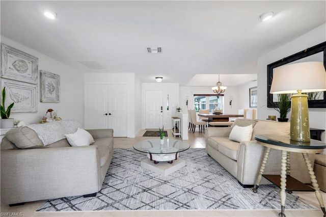 3480 19th AVE SW, Naples, FL 34117