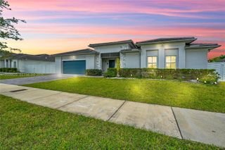 21460 SW 127th Pl, Miami, FL 33177