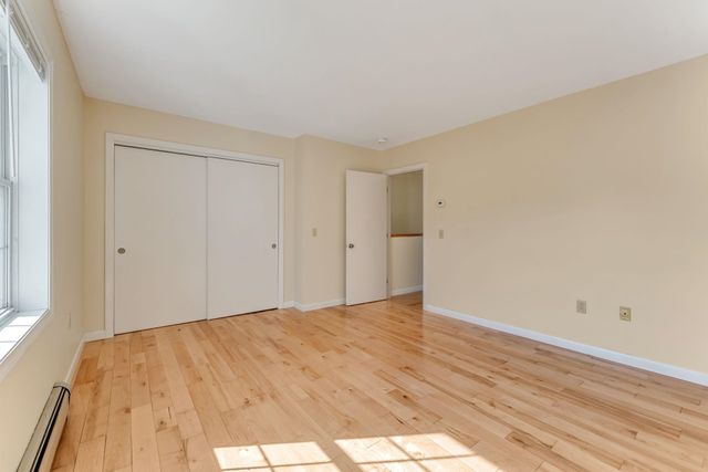 40 Kinsington Street, South Burlington, VT 05403