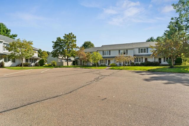 40 Kinsington Street, South Burlington, VT 05403