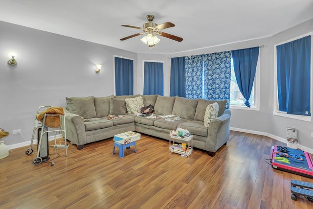 7927 S LANGLEY Avenue, Chicago, IL 60619