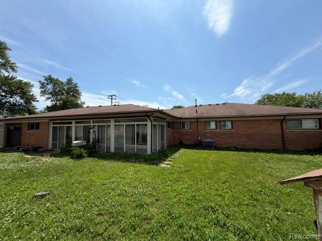24502 Tuscany Avenue, Eastpointe, MI 48021